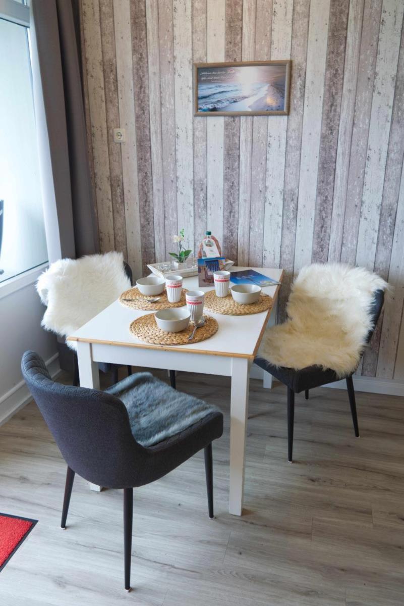 Inselblume 80 - Gemuetliche Ferienwohnung, Blick Auf Die Fehmarnsundbruecke Burgtiefe auf Fehmarn Exteriér fotografie